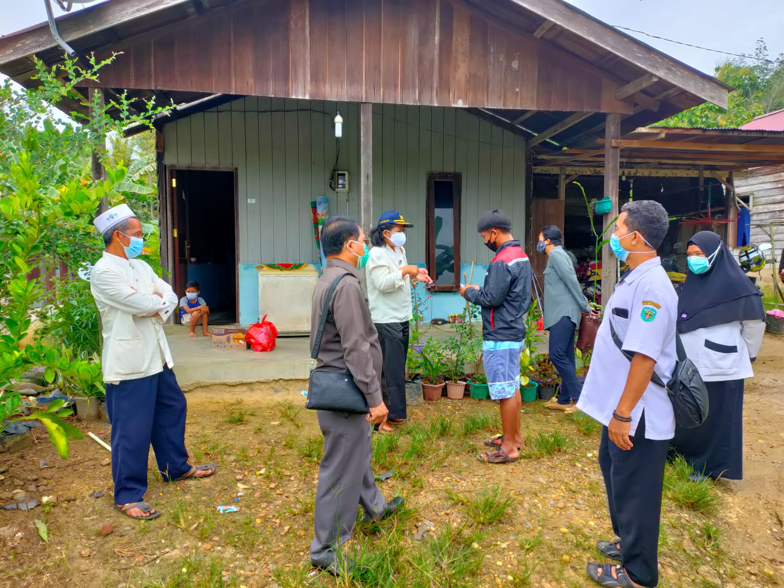 Pemkab Kubar Tidak Tinggal Diam, Bocah Yatim Piatu 10 Tahun Terpapar Covid-19 Di Tering, Mendapat Pendampingan dan Bantuan